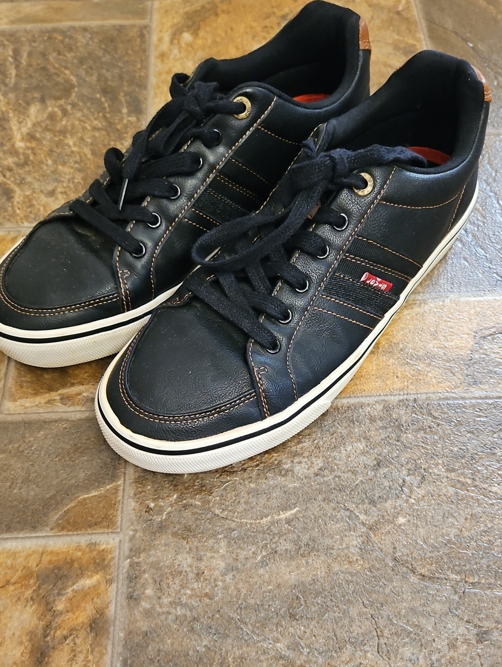 Men's Black Lace-Up Casual Sneakers with Contrast Stitching